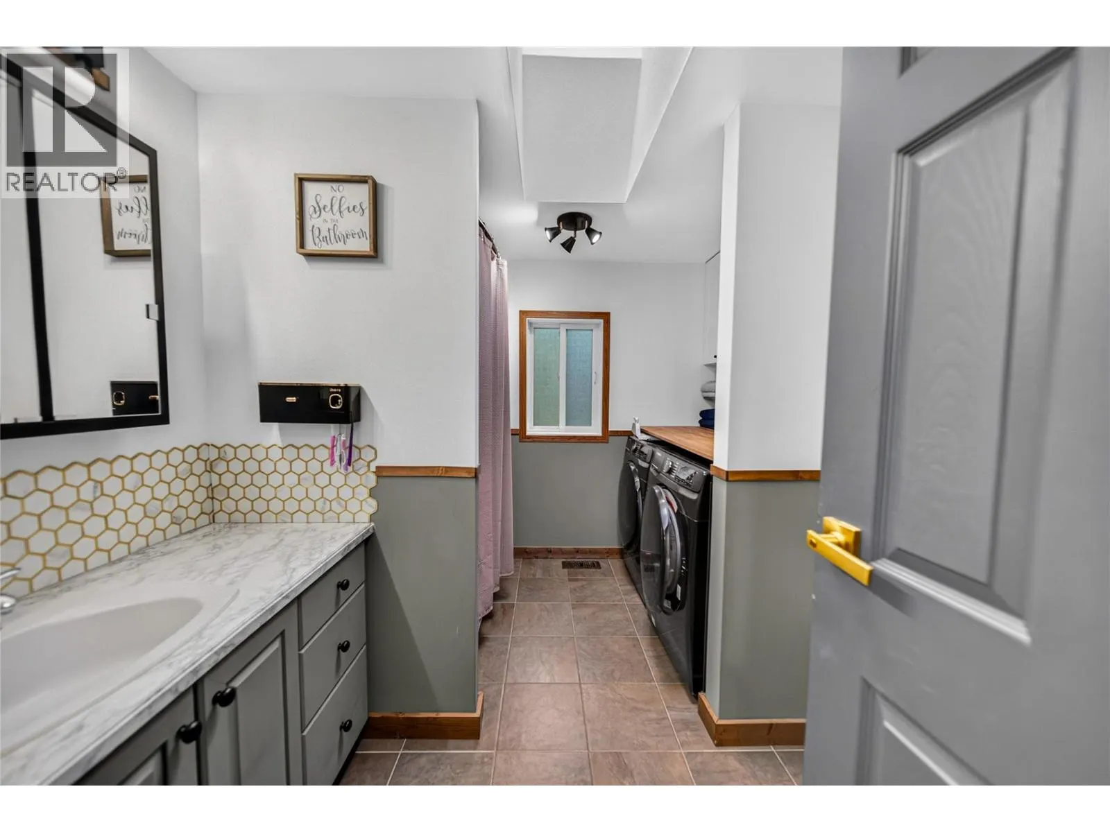 7285 Jaffray Village Loop Road