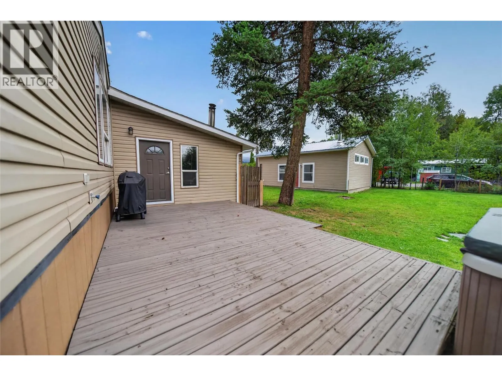 7285 Jaffray Village Loop Road