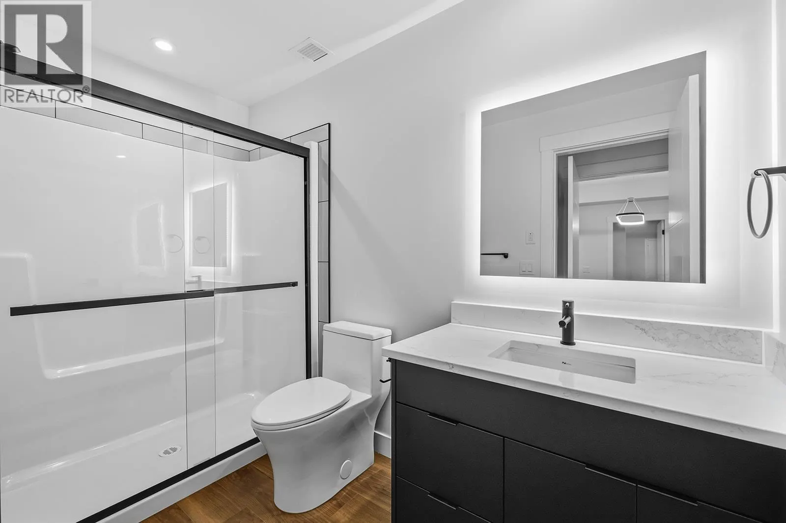 1280 Sutherland Avenue Unit# 404