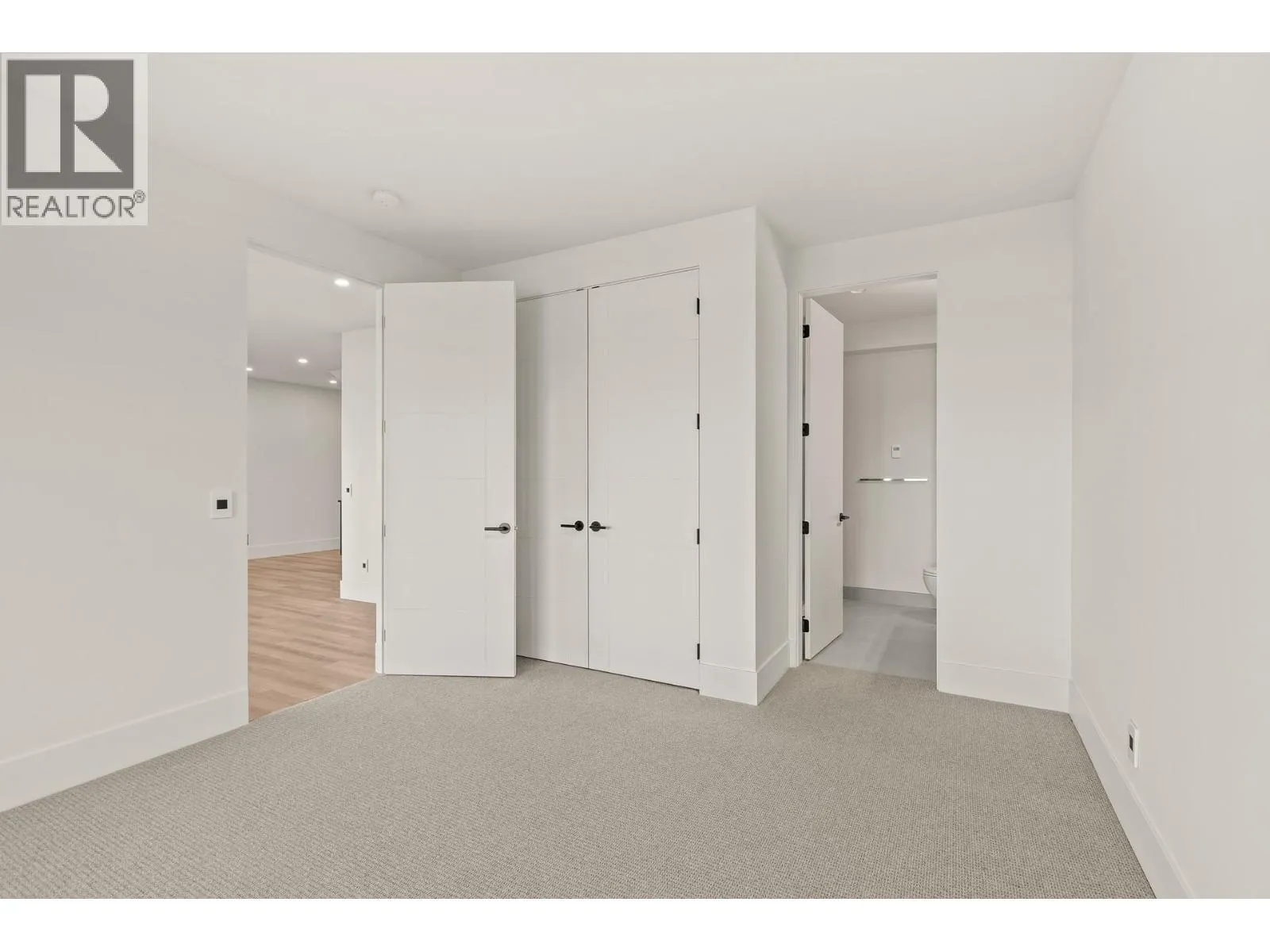 5584 Upper Mission Court