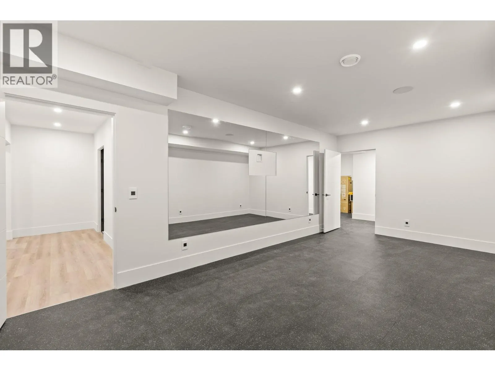 5584 Upper Mission Court