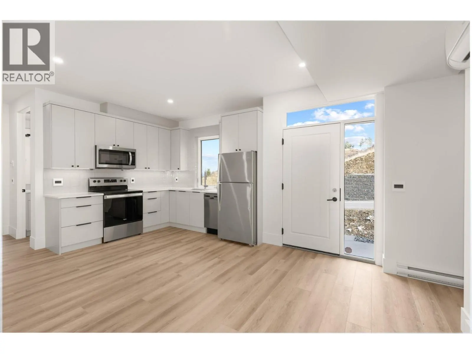 5584 Upper Mission Court