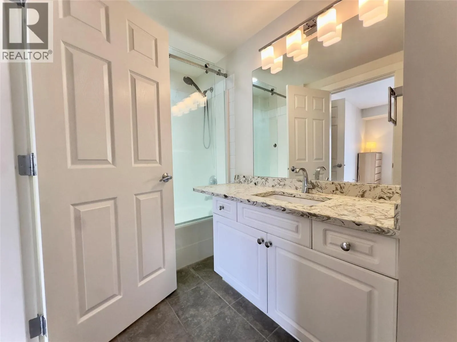 3550 Woodsdale Road Unit# 105