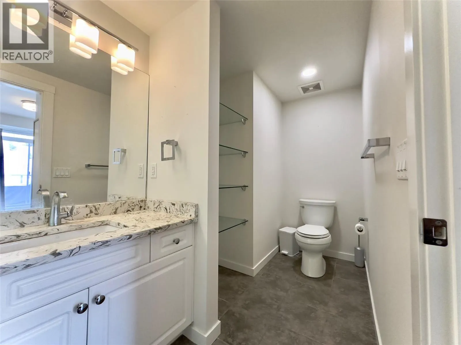 3550 Woodsdale Road Unit# 105