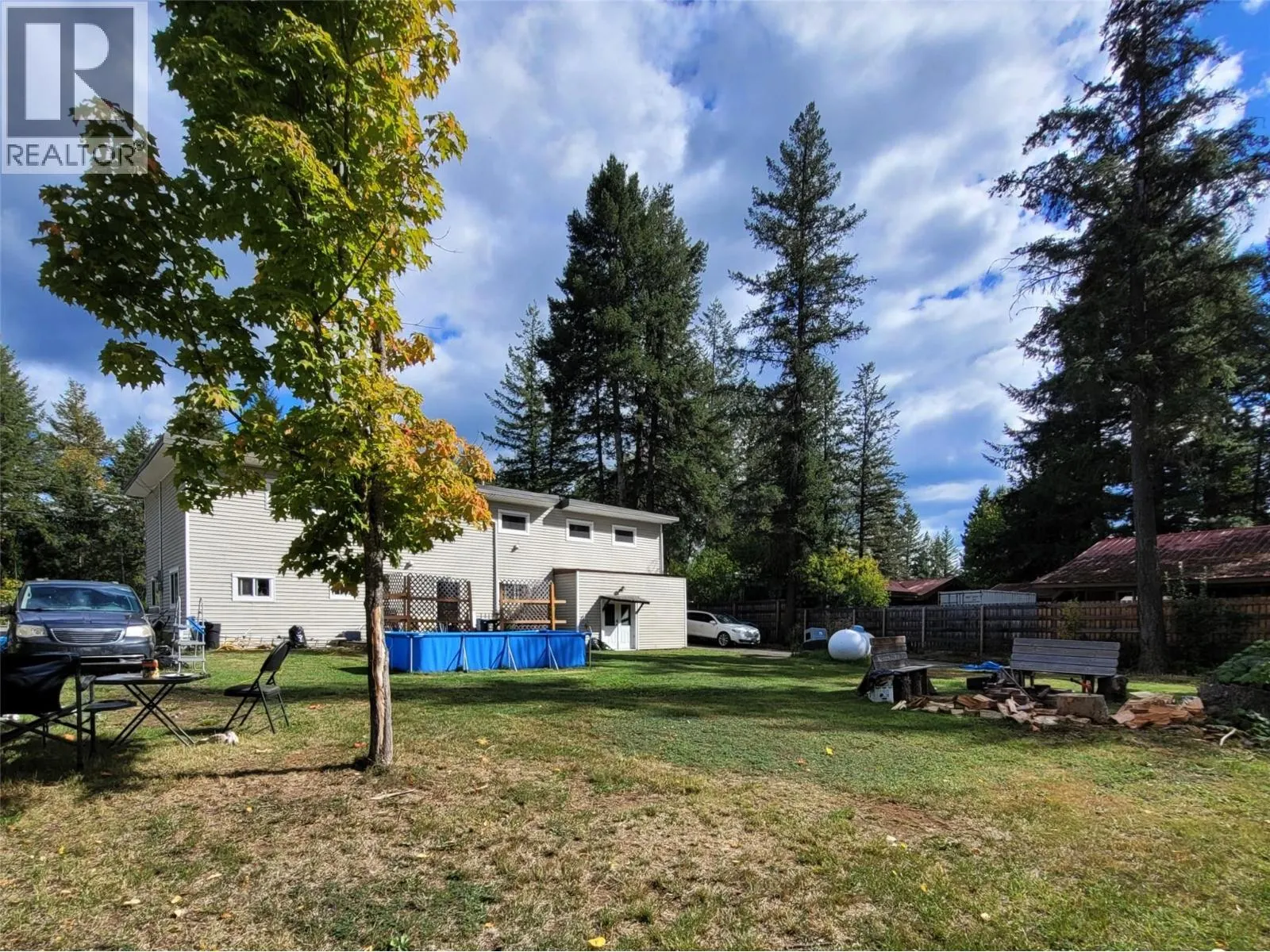 15 LODGE Drive