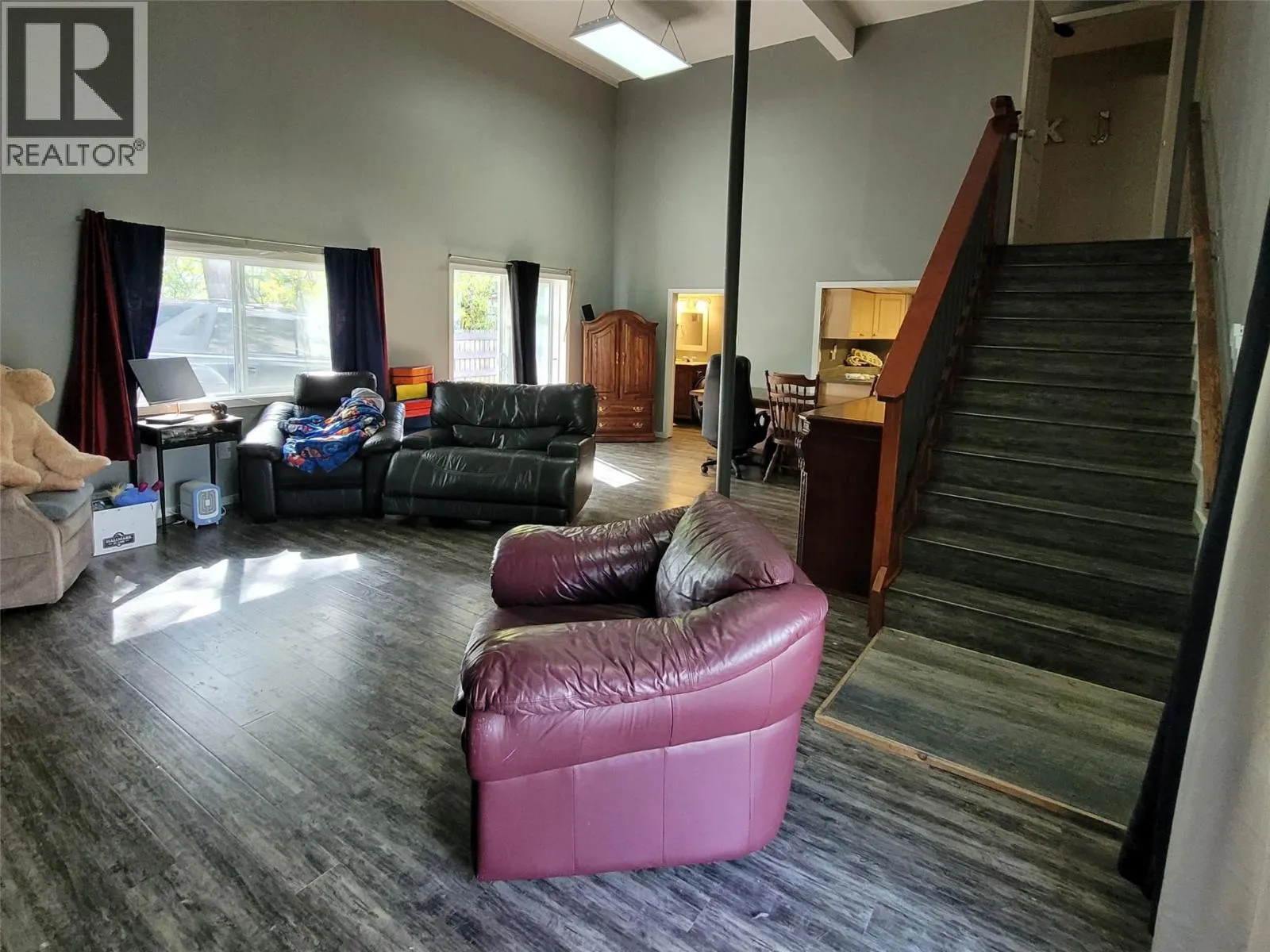 15 LODGE Drive