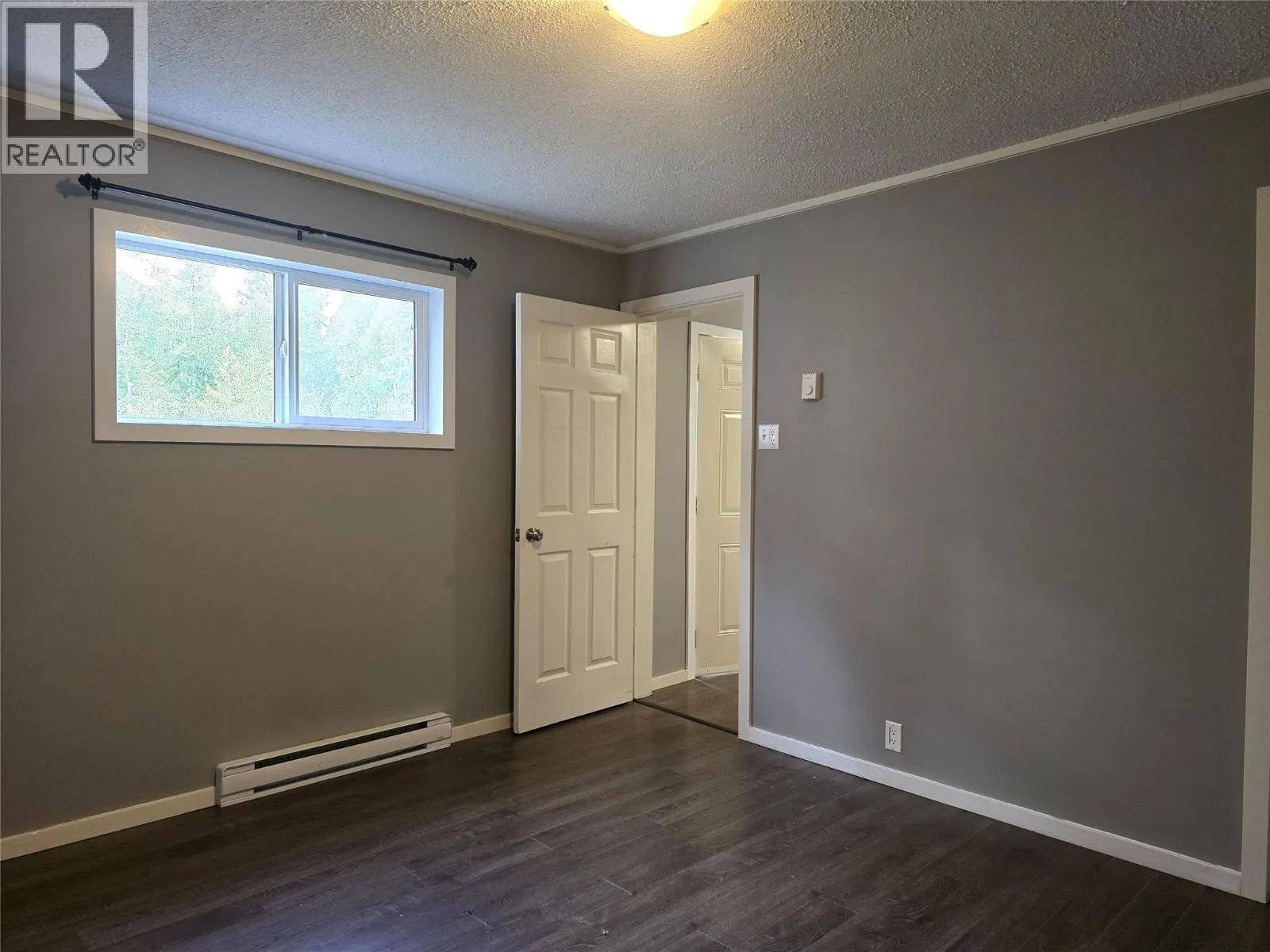 15 LODGE Drive