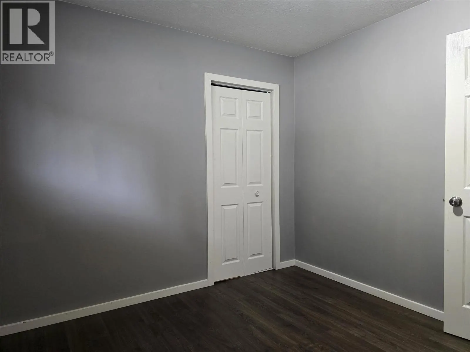 15 LODGE Drive