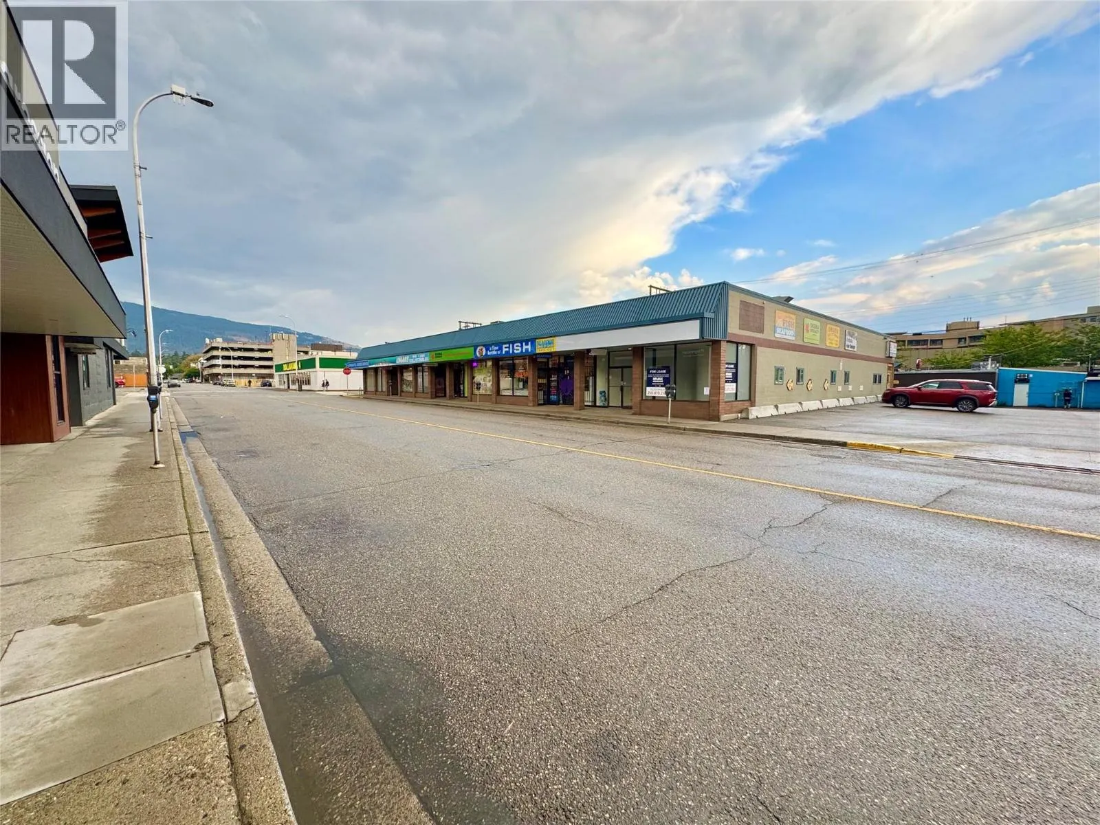 C/O 120-565 Bernard Ave C/O Listing Brokerage Avenue