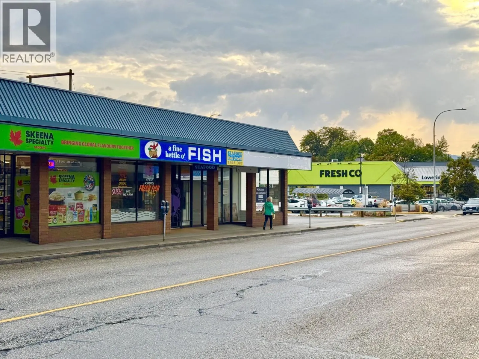 C/O 120-565 Bernard Ave C/O Listing Brokerage Avenue