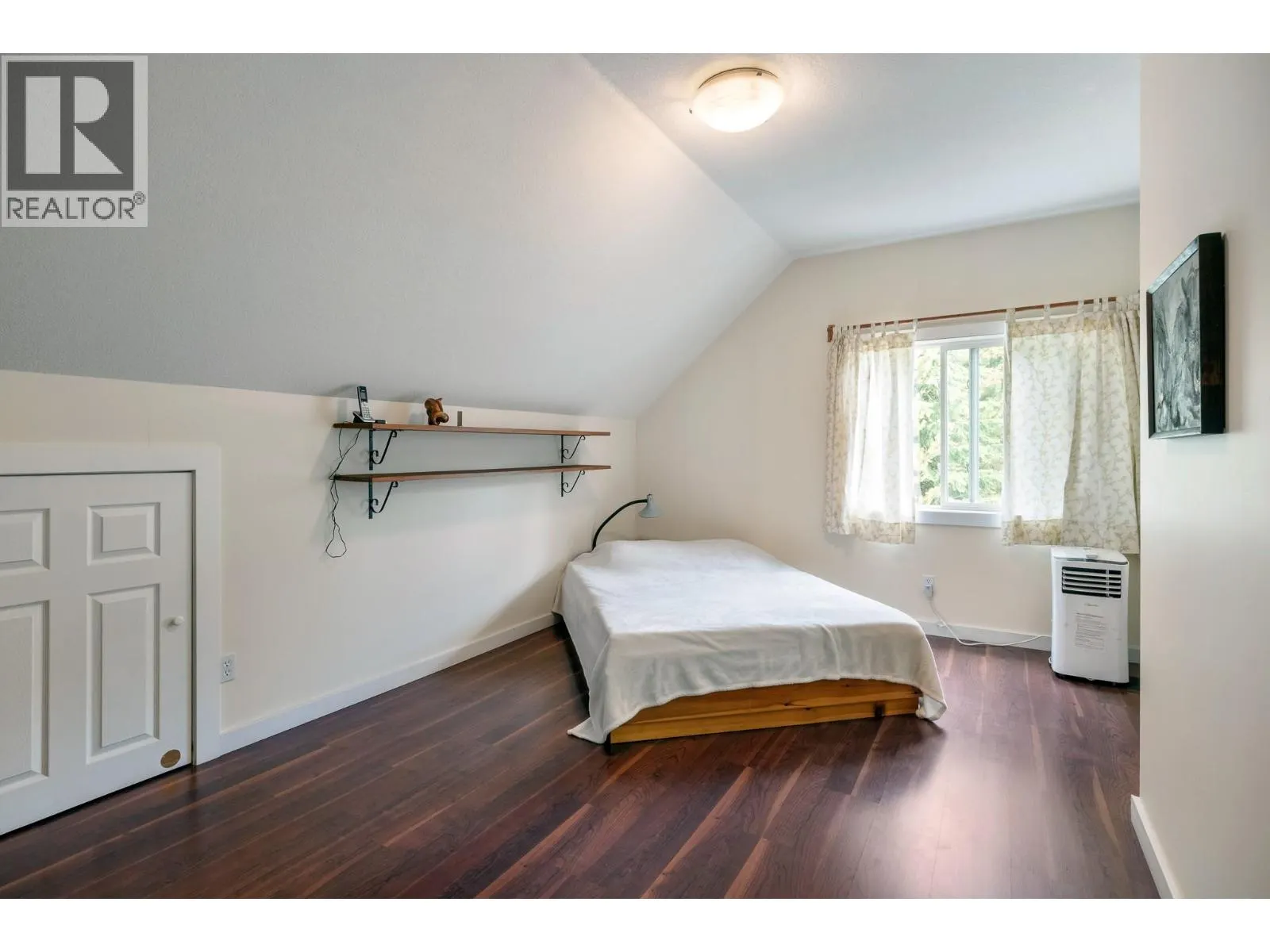 1249 Creighton Valley Road