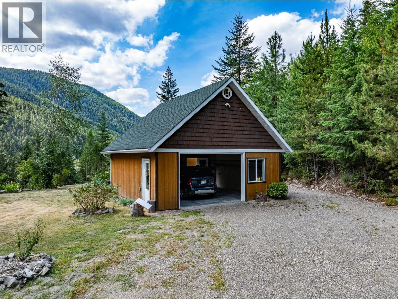 1249 Creighton Valley Road