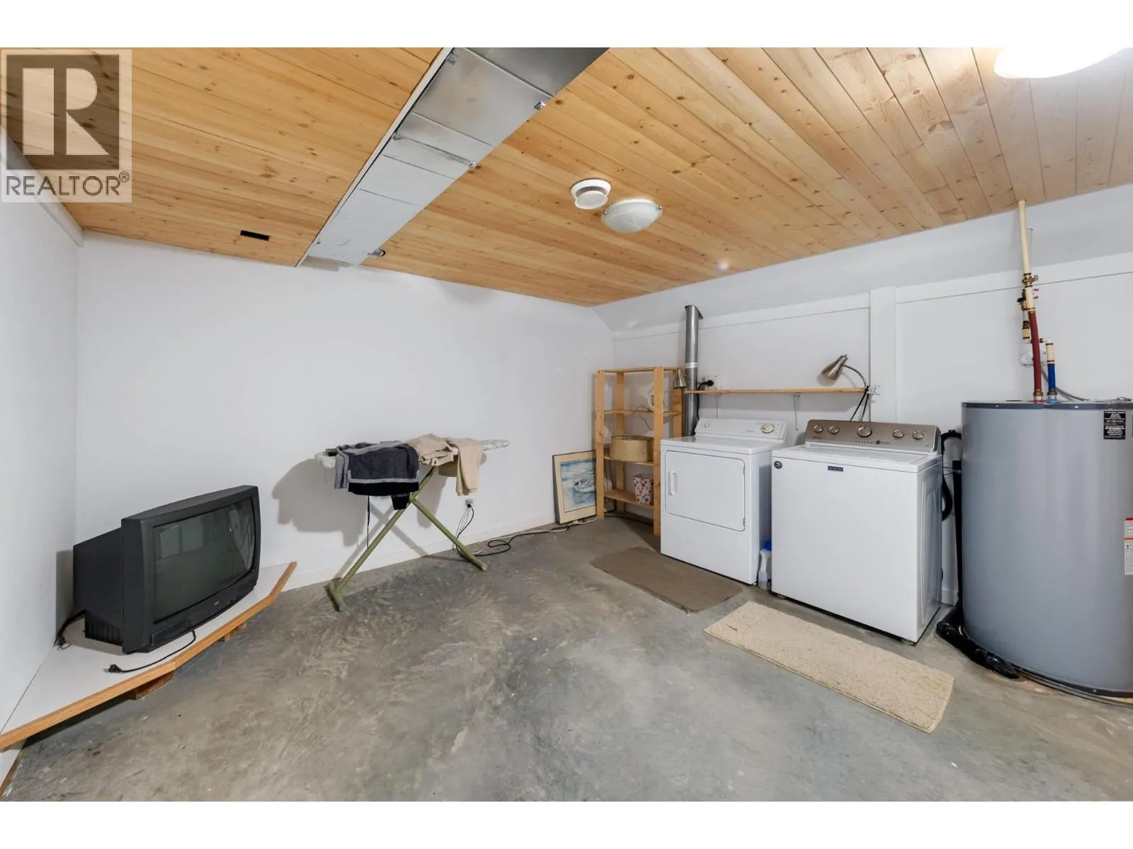 1249 Creighton Valley Road