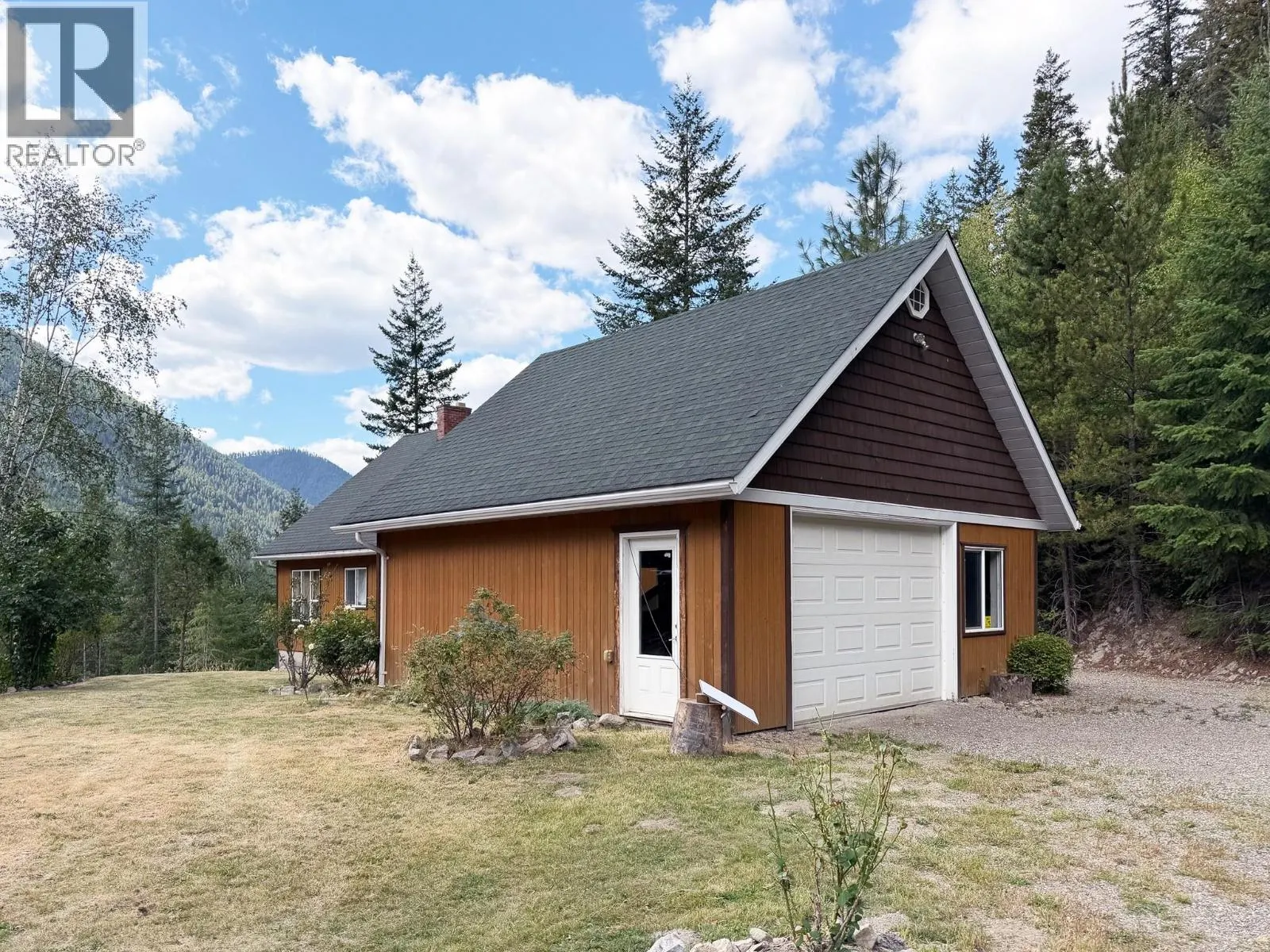 1249 Creighton Valley Road