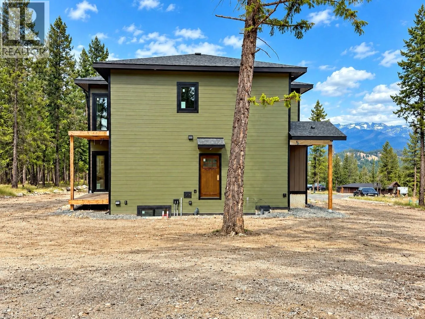 421 Wildstone Close N Unit# 4