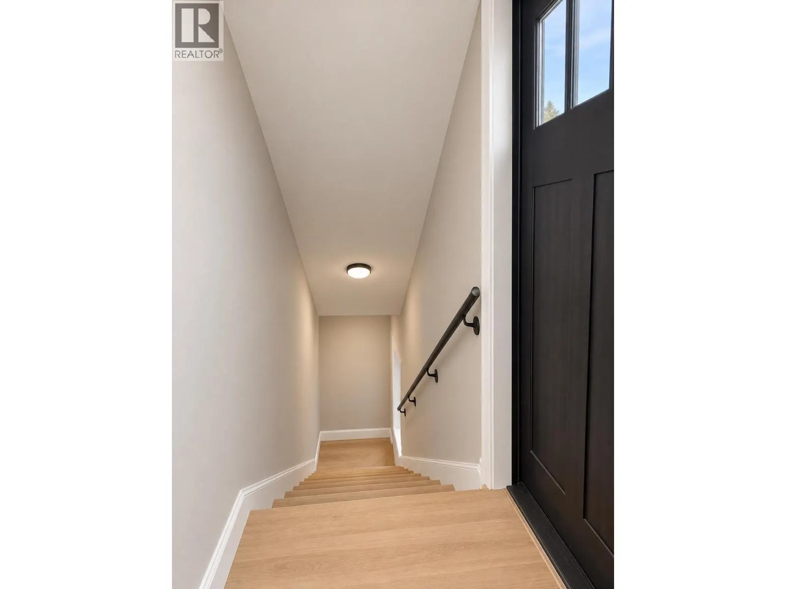 421 Wildstone Close N Unit# 4