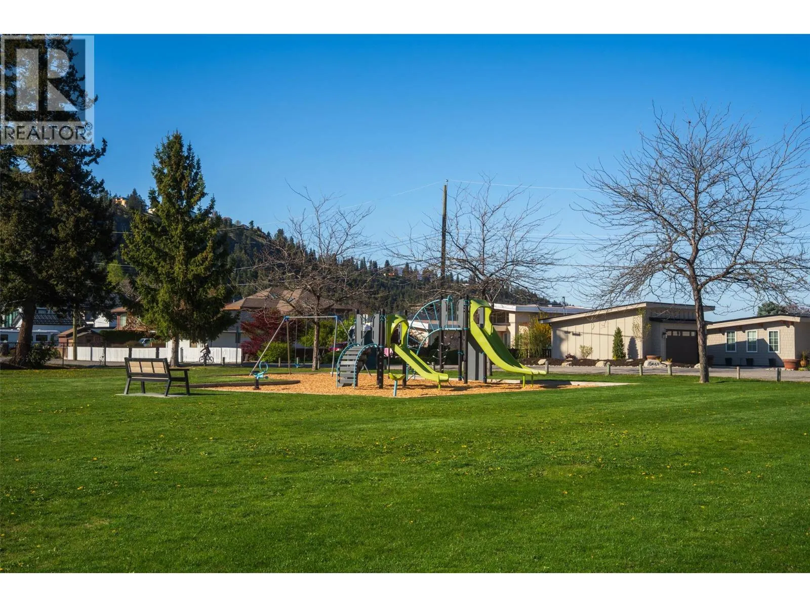 2583 Lucinde Road