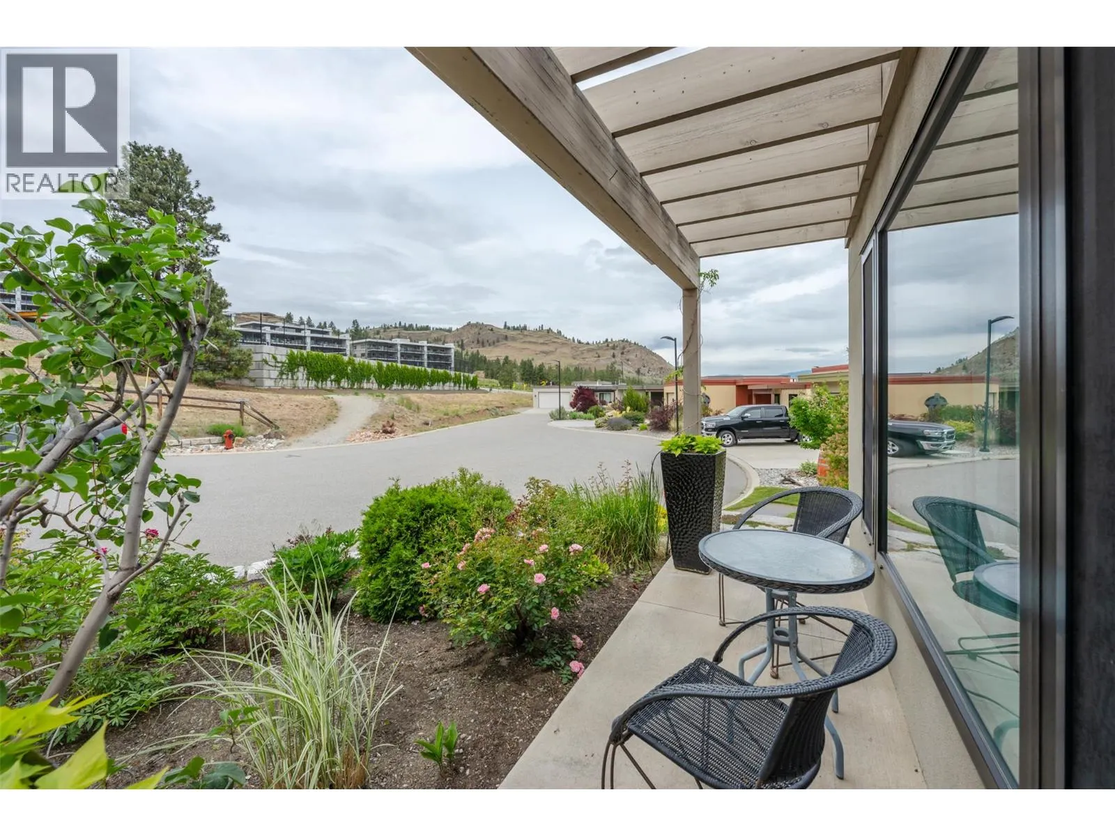 143 View Lane