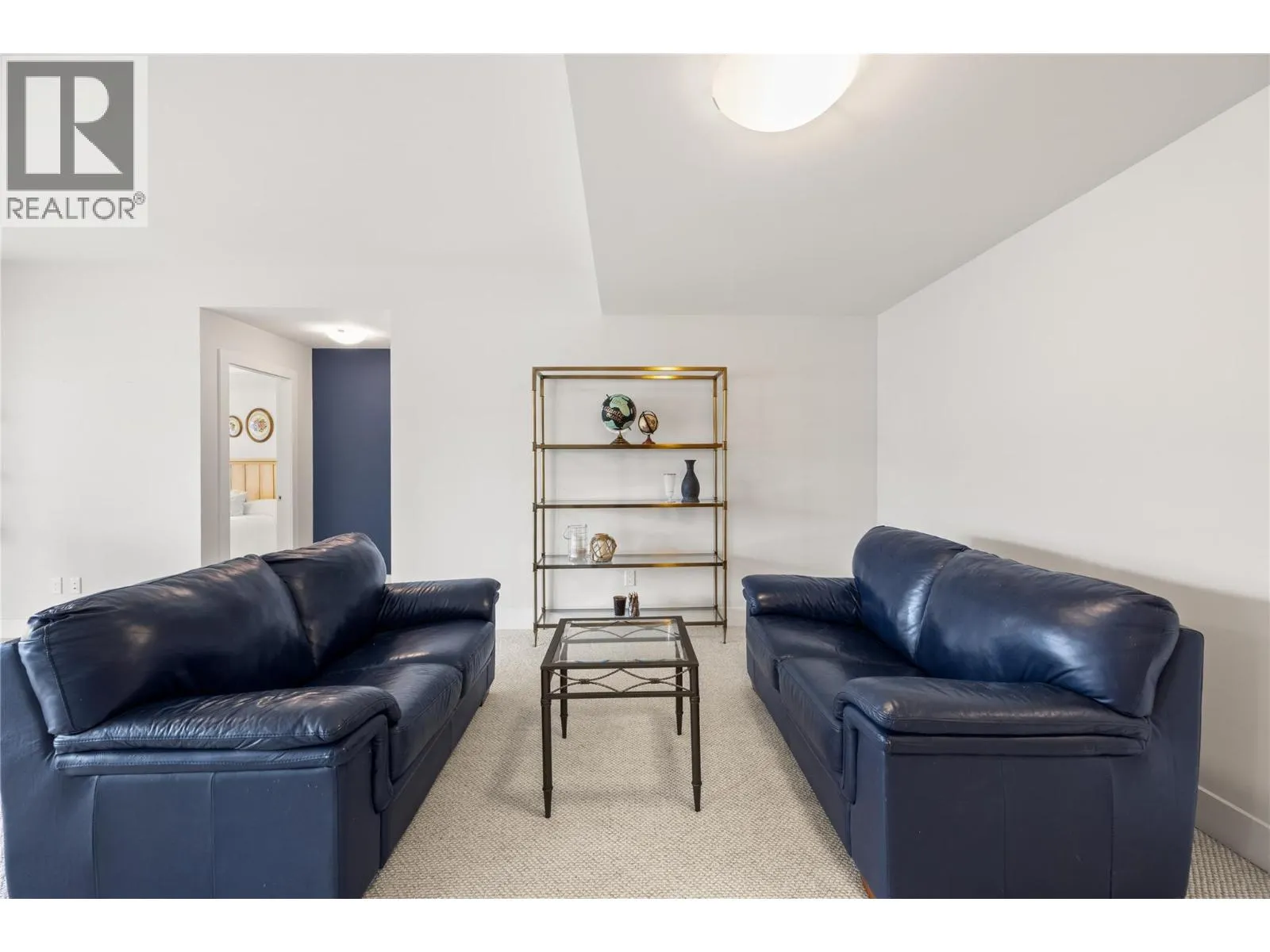 143 View Lane