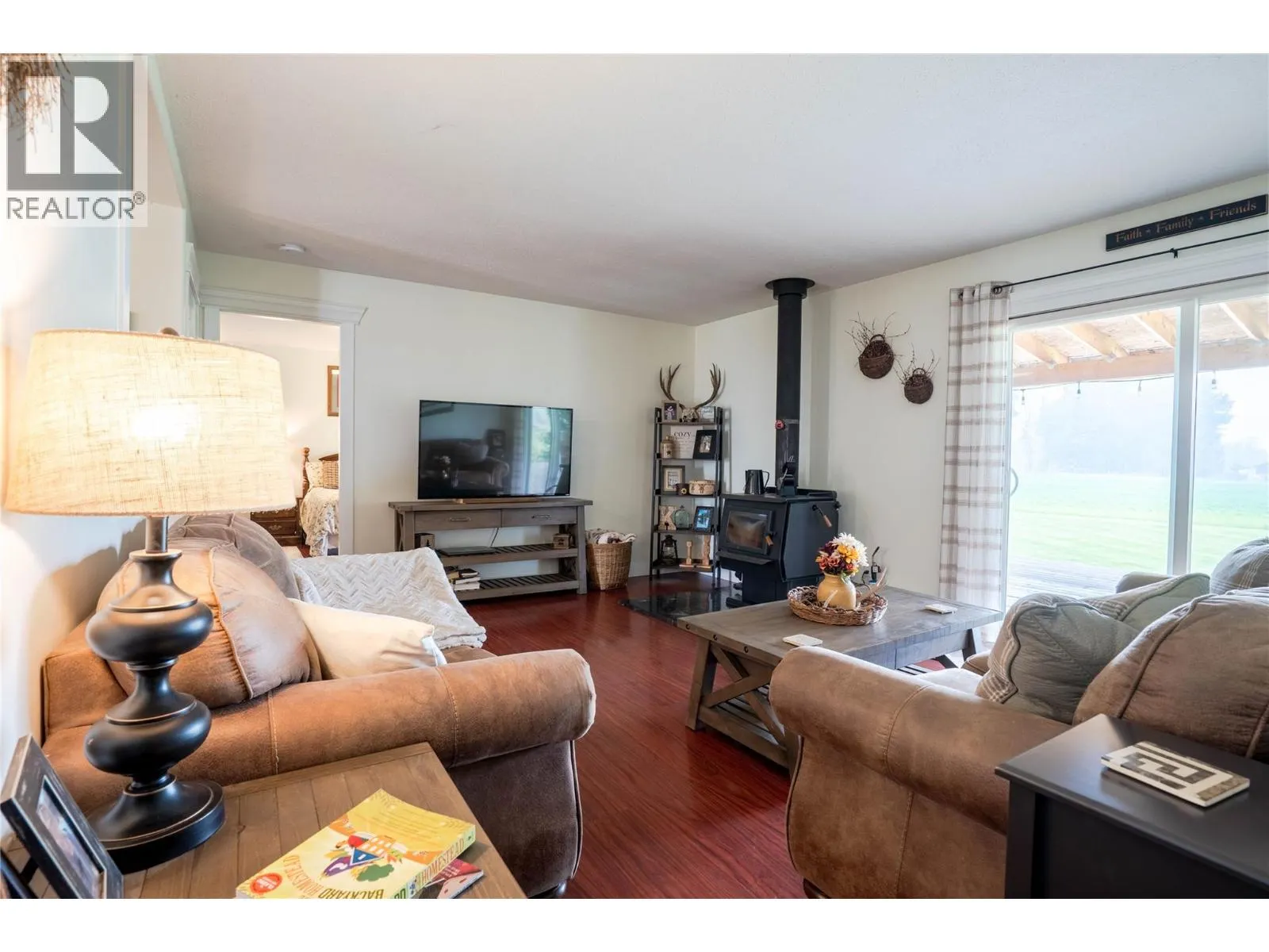 2328 Willgoose Road