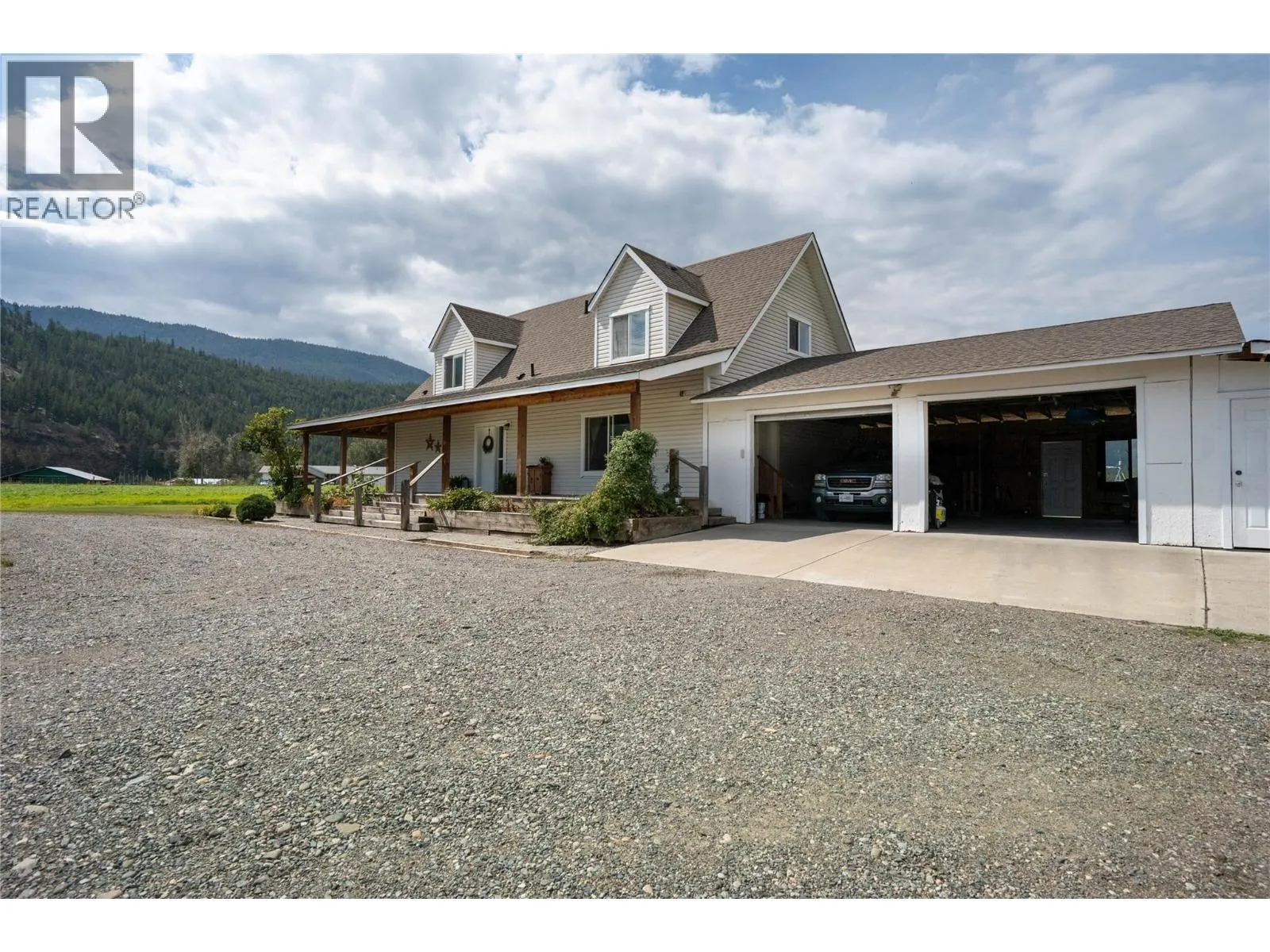 2328 Willgoose Road