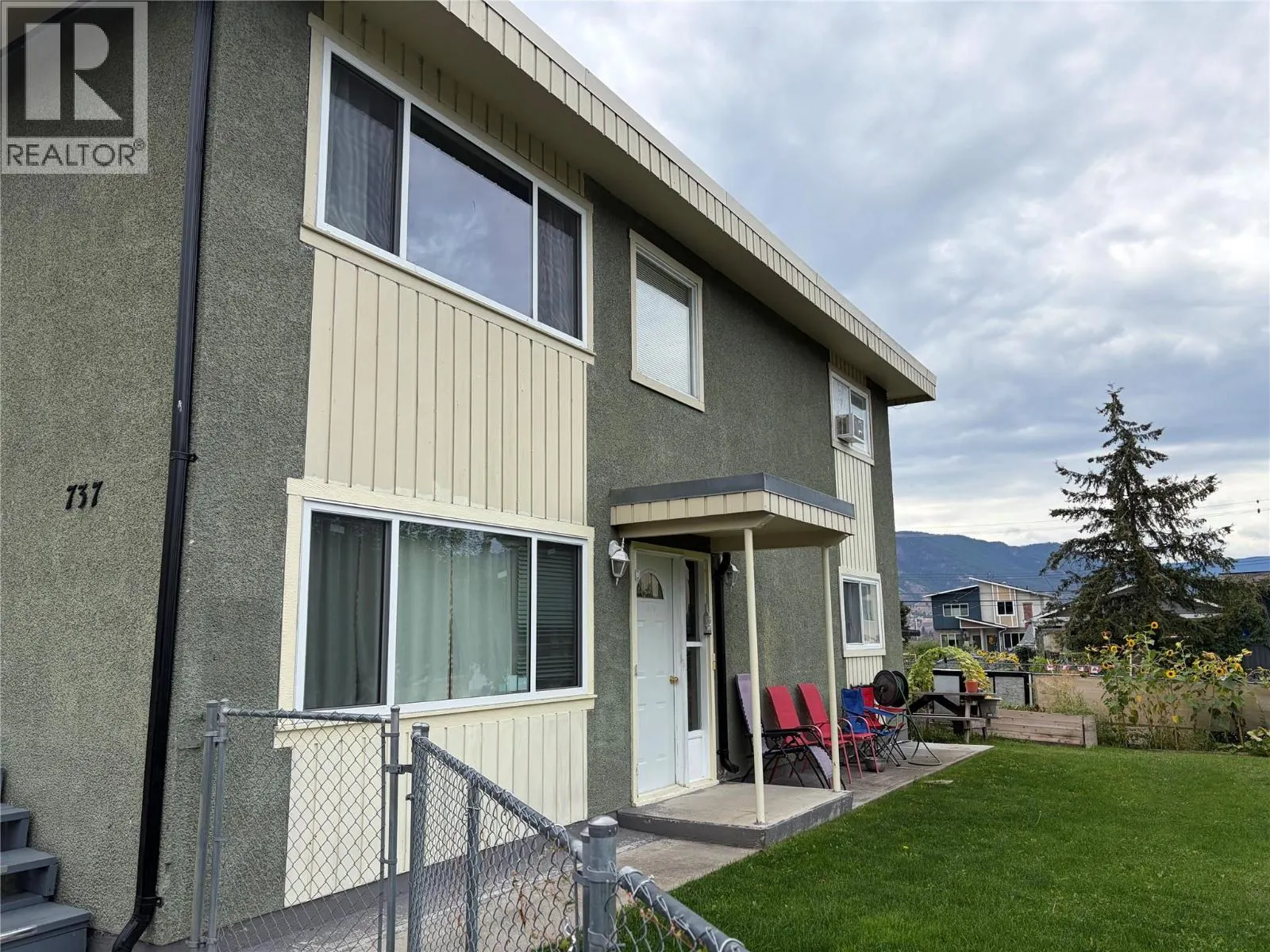 737 Ontario Street