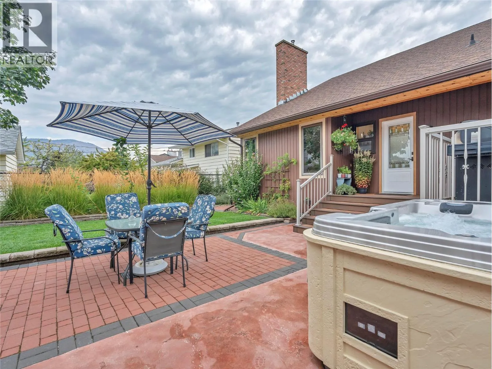 146 YORKTON Avenue