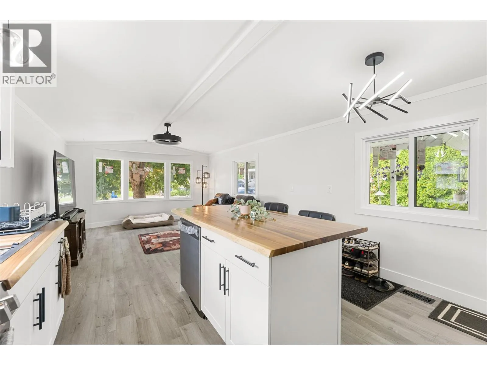 3381 Village Green Way Unit# 47