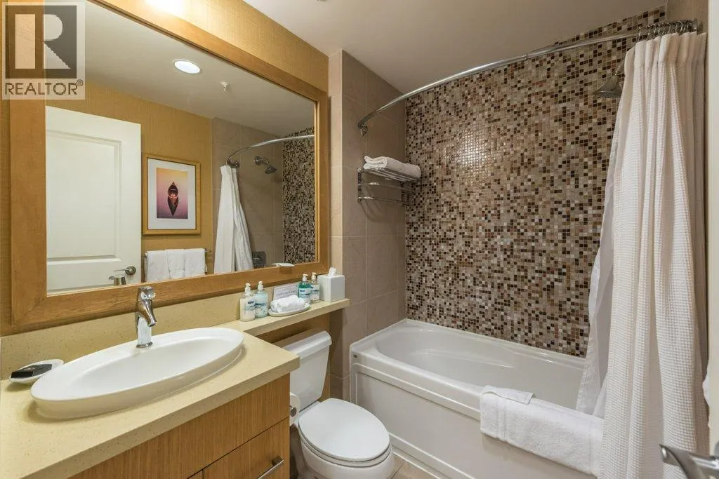 15 PARK Place Unit# 334