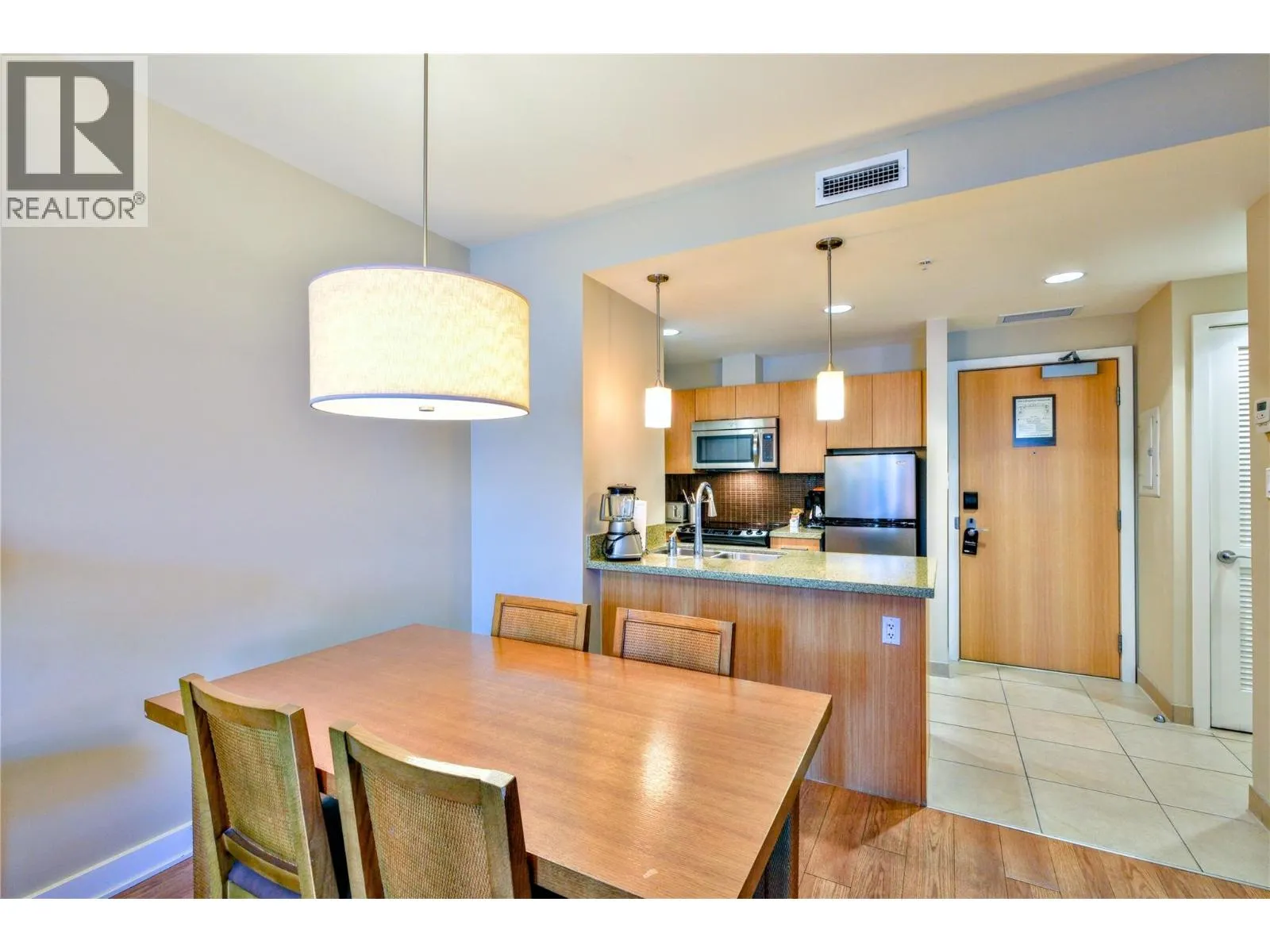15 PARK Place Unit# 334
