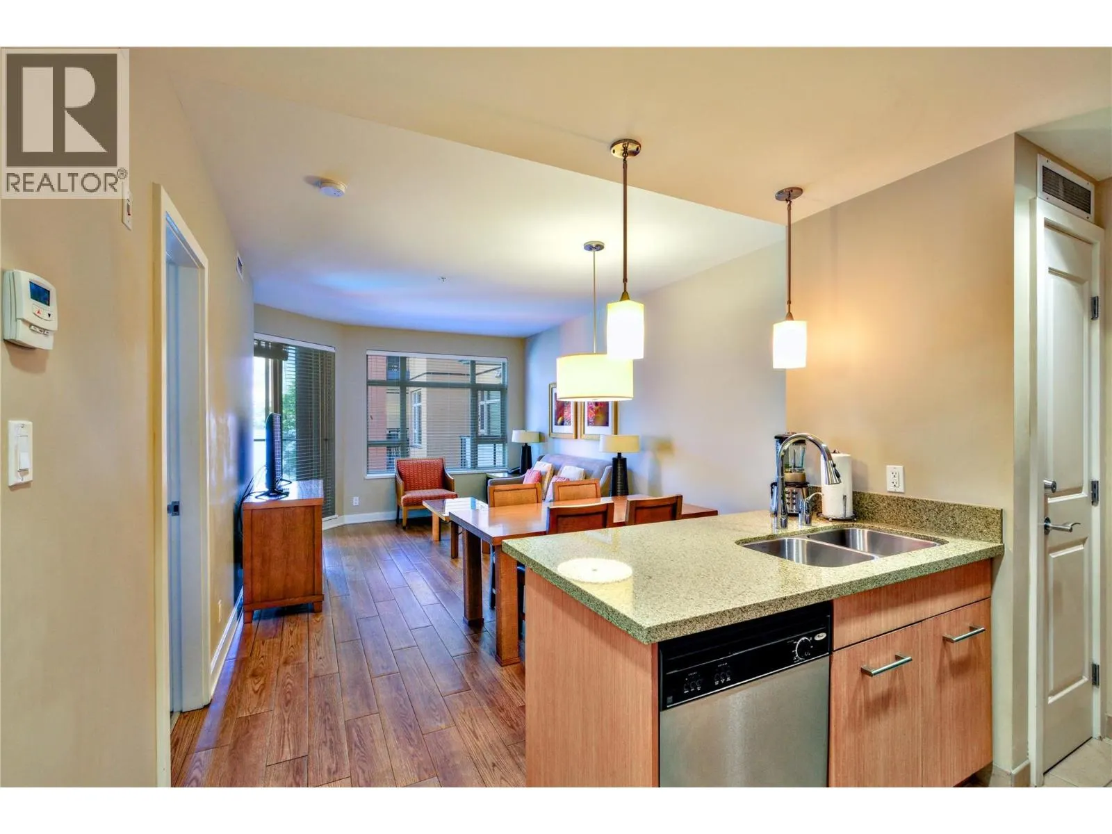 15 PARK Place Unit# 334