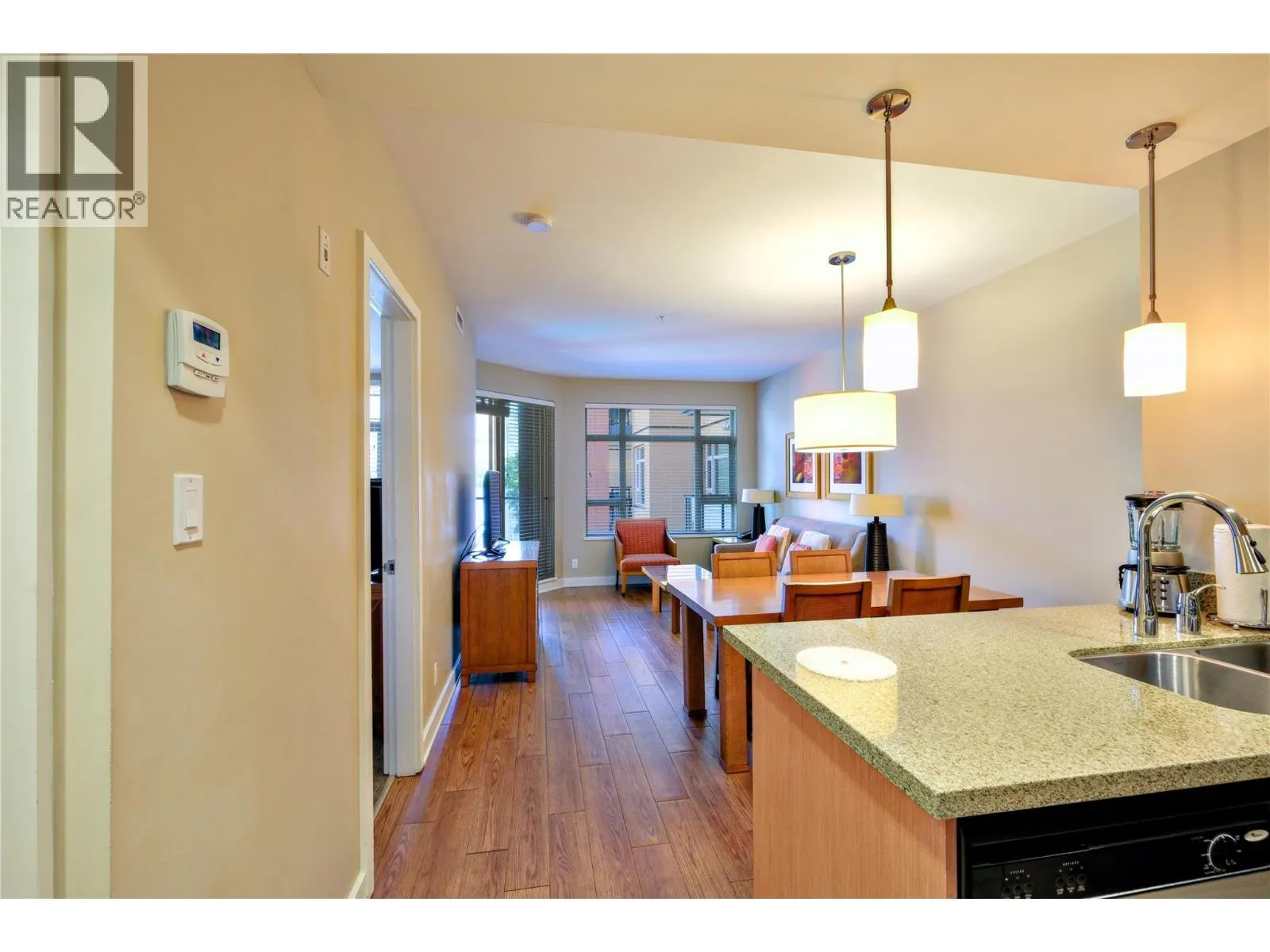15 PARK Place Unit# 334