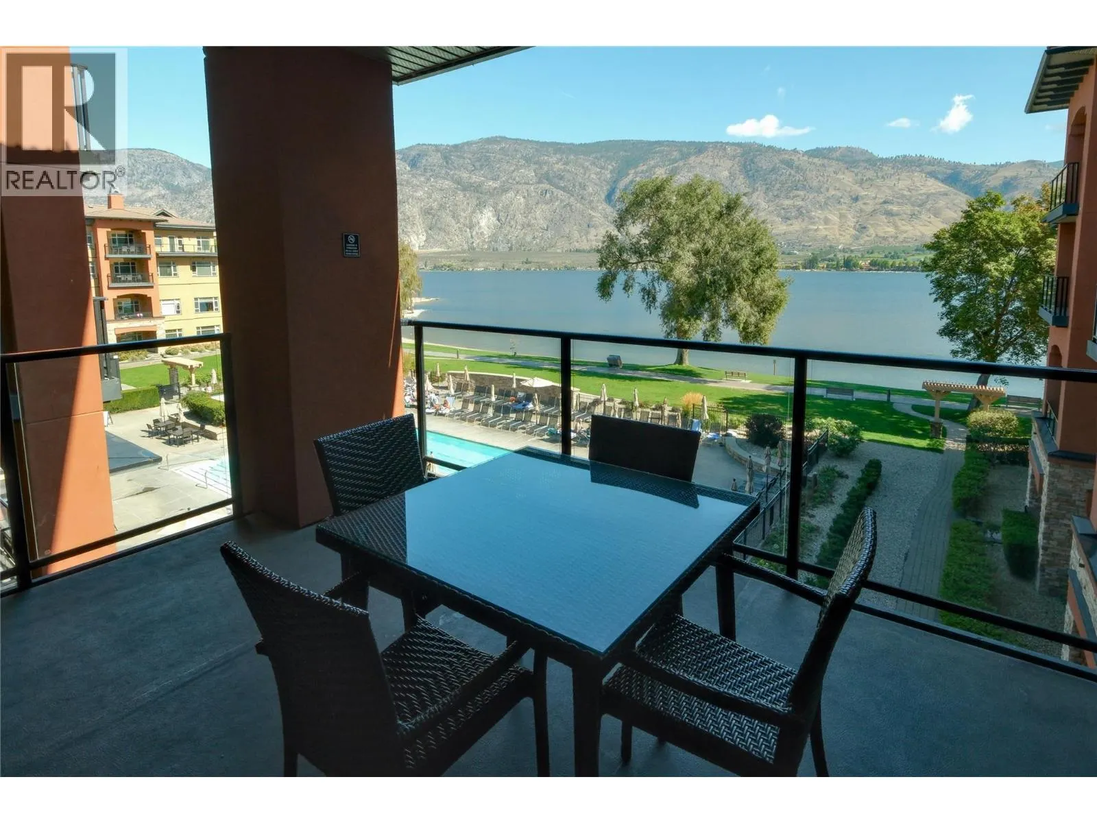 15 PARK Place Unit# 334