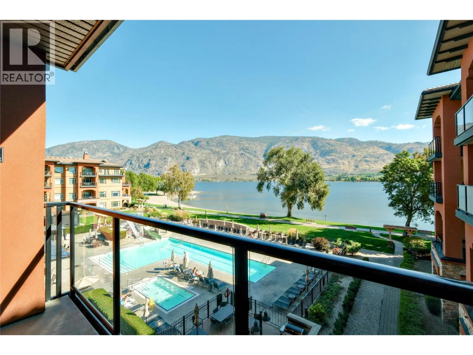 15 PARK Place Unit# 334