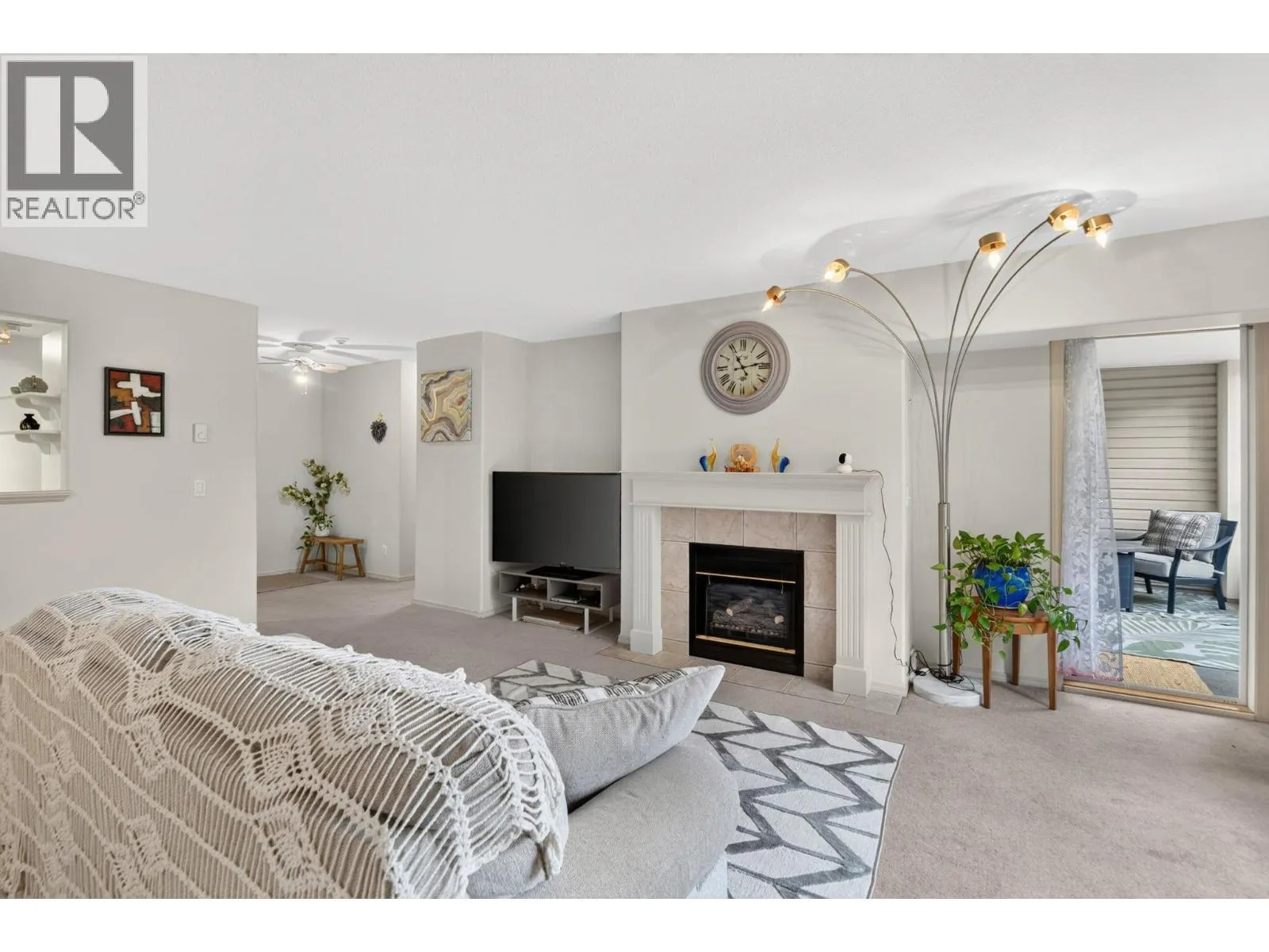 555 Houghton Road Unit# 219