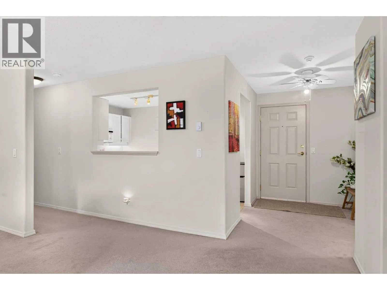 555 Houghton Road Unit# 219