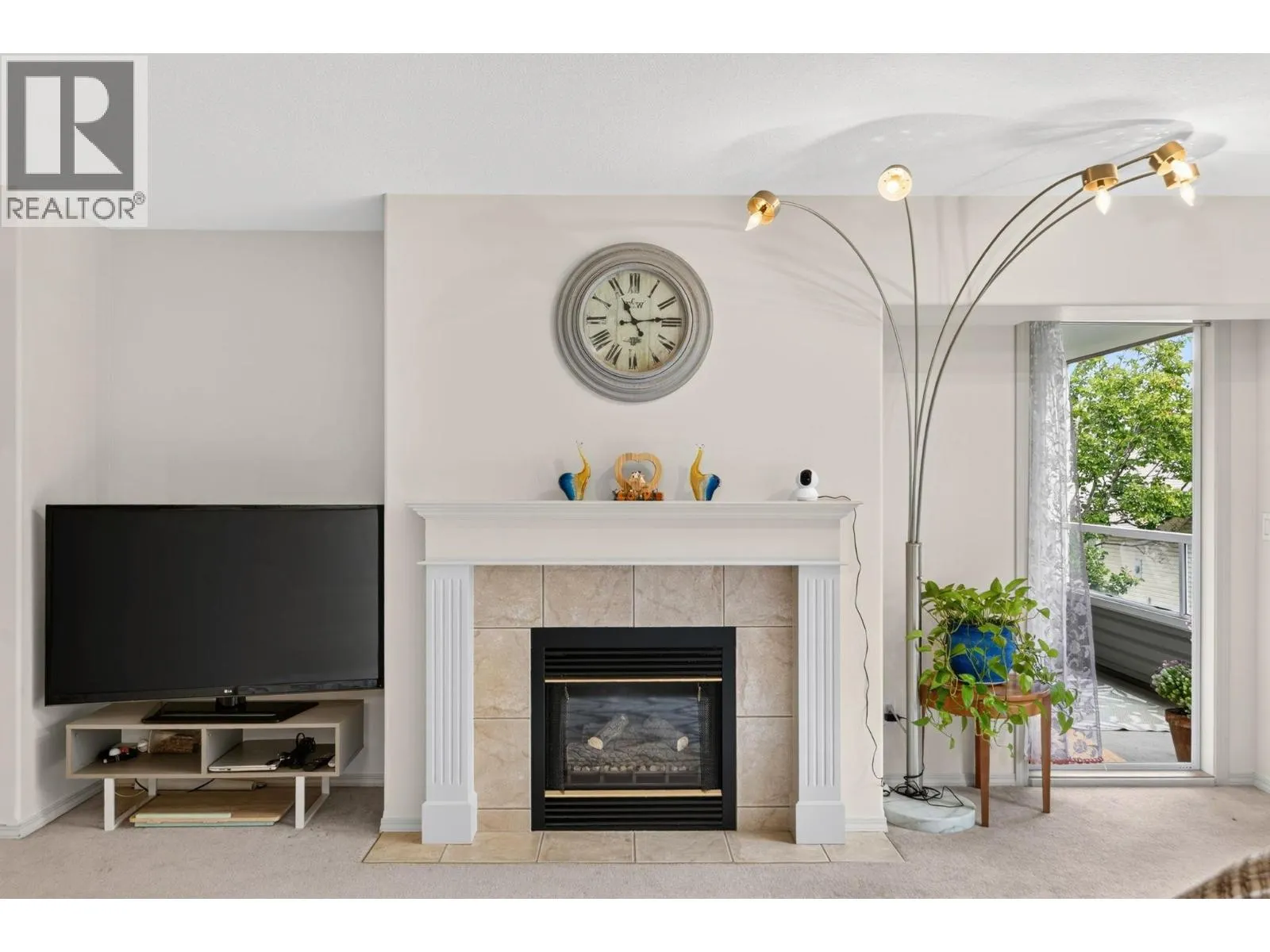 555 Houghton Road Unit# 219
