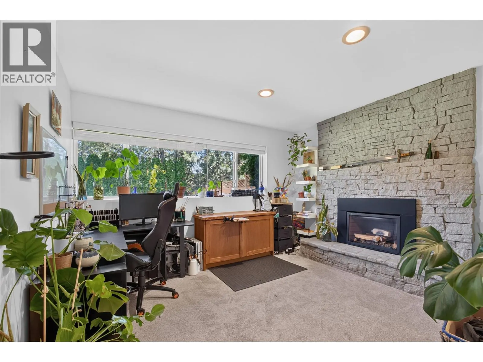 2725 Guidi Road