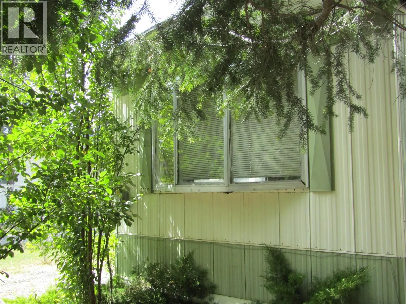 555 Kimberley N Avenue