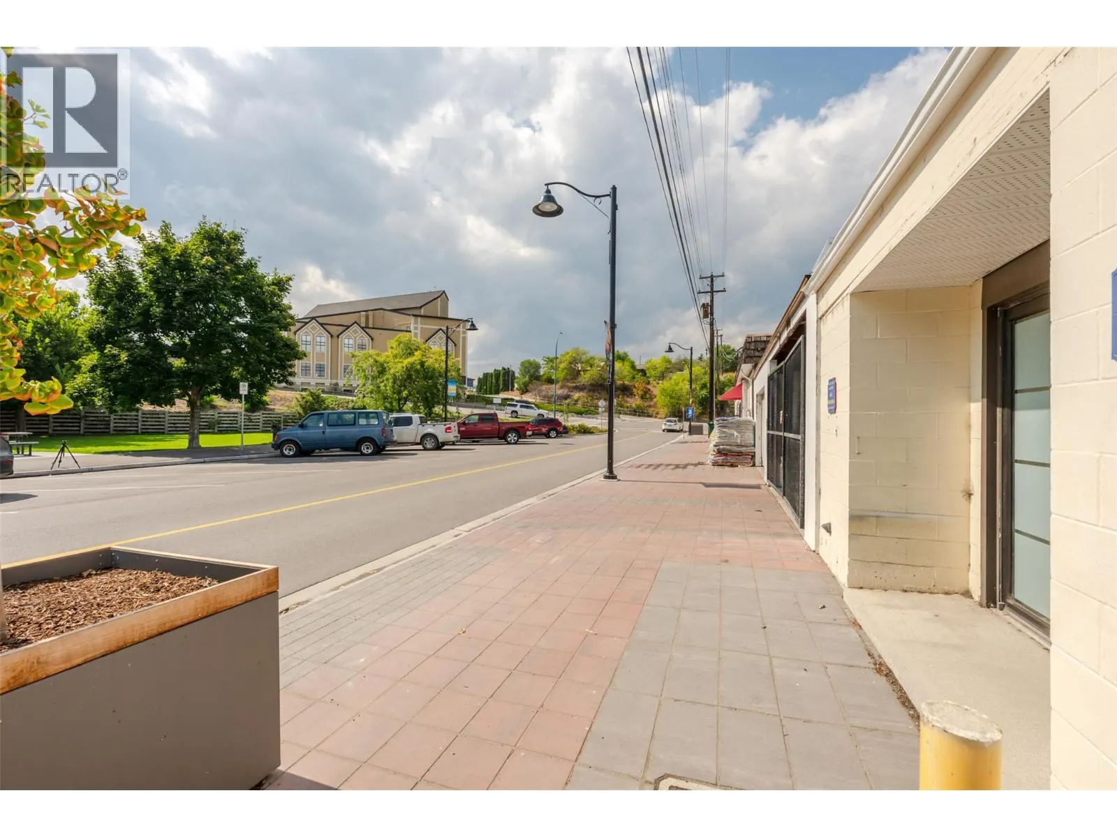 10109 Main Street
