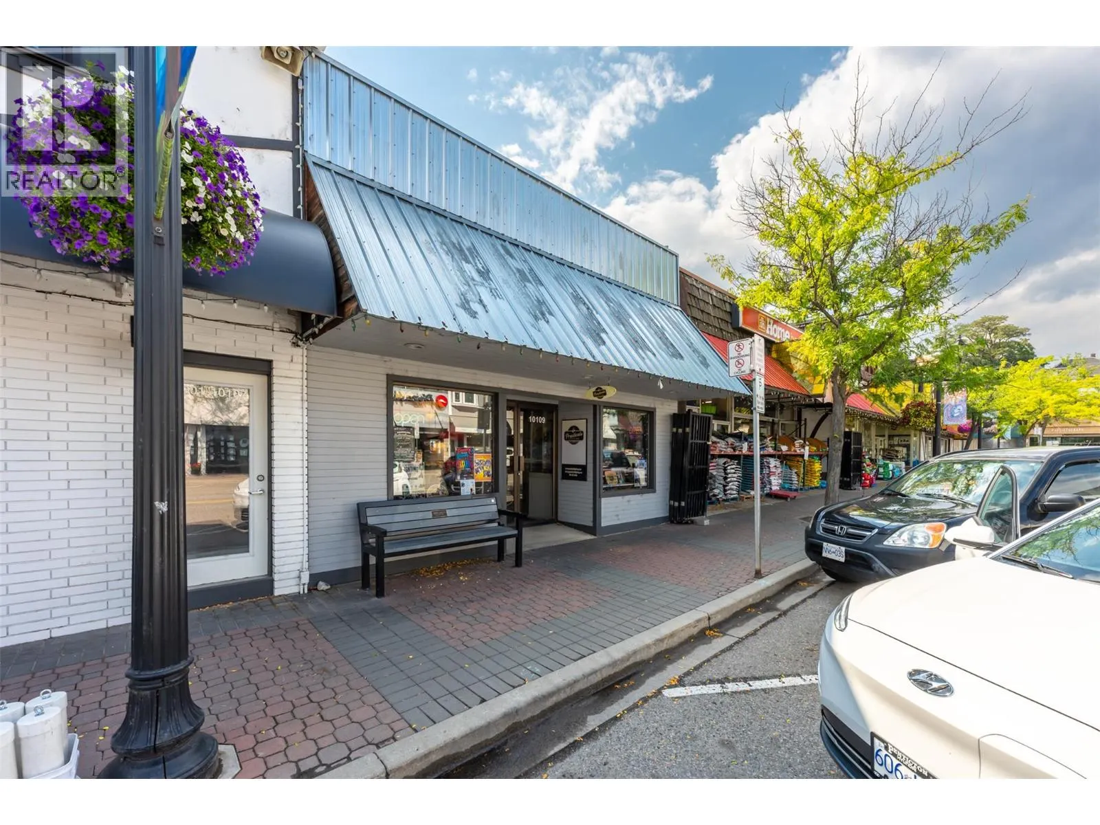 10109 Main Street