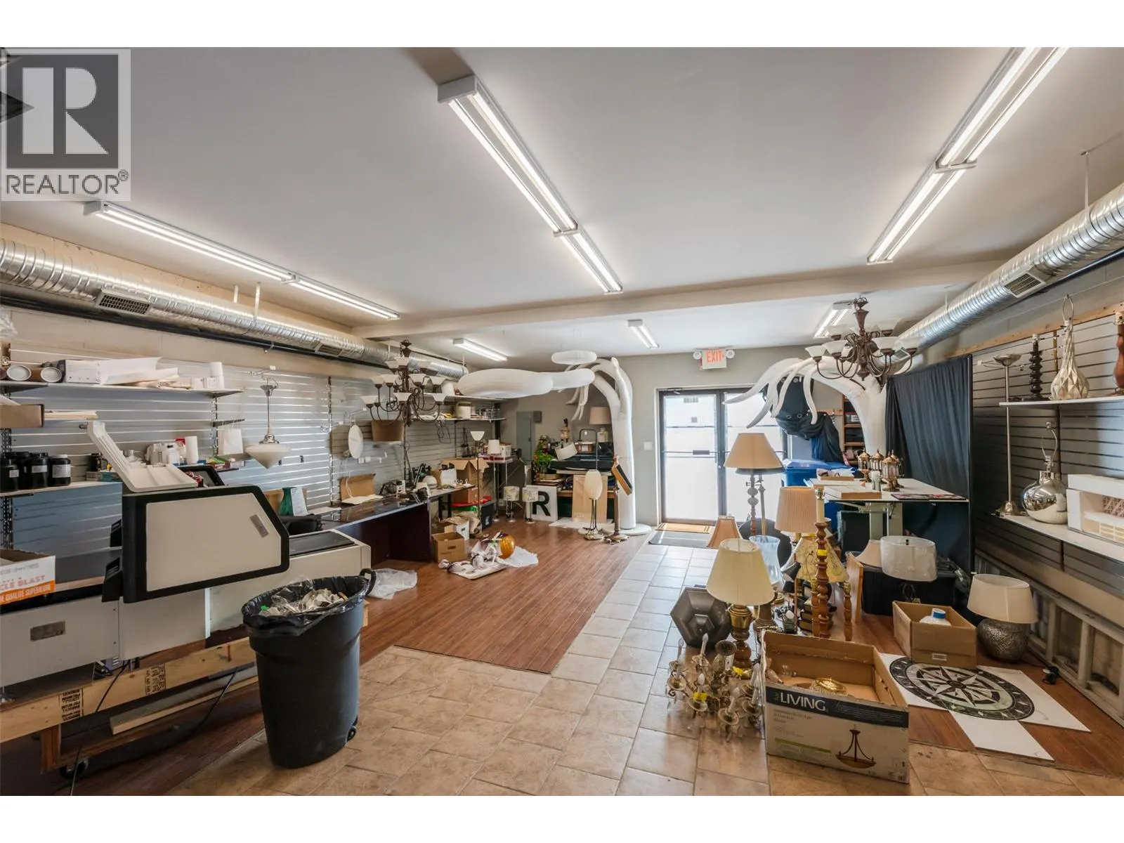 10109 Main Street