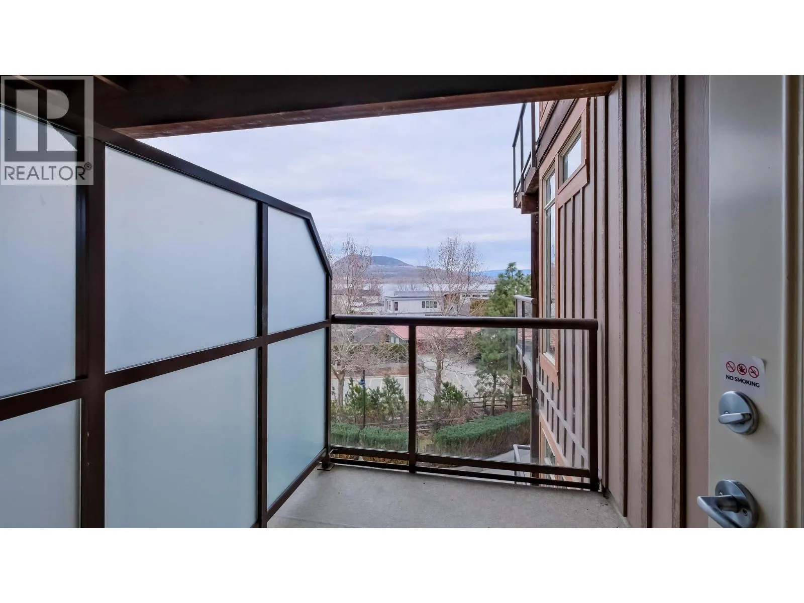 4205 Gellatly Road Unit# 304