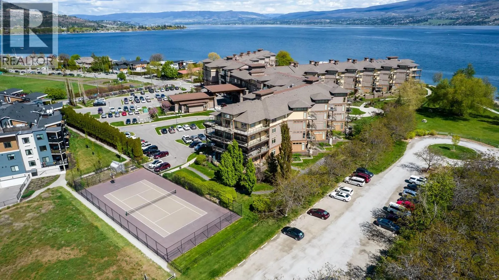 4205 Gellatly Road Unit# 304