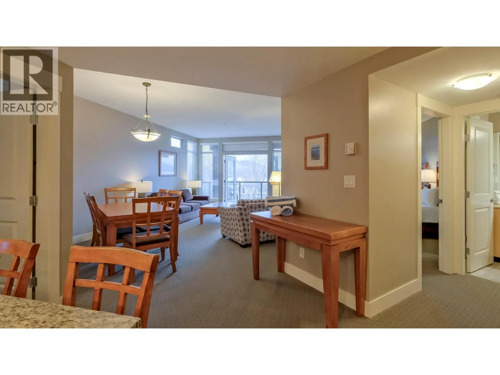 4205 Gellatly Road Unit# 304