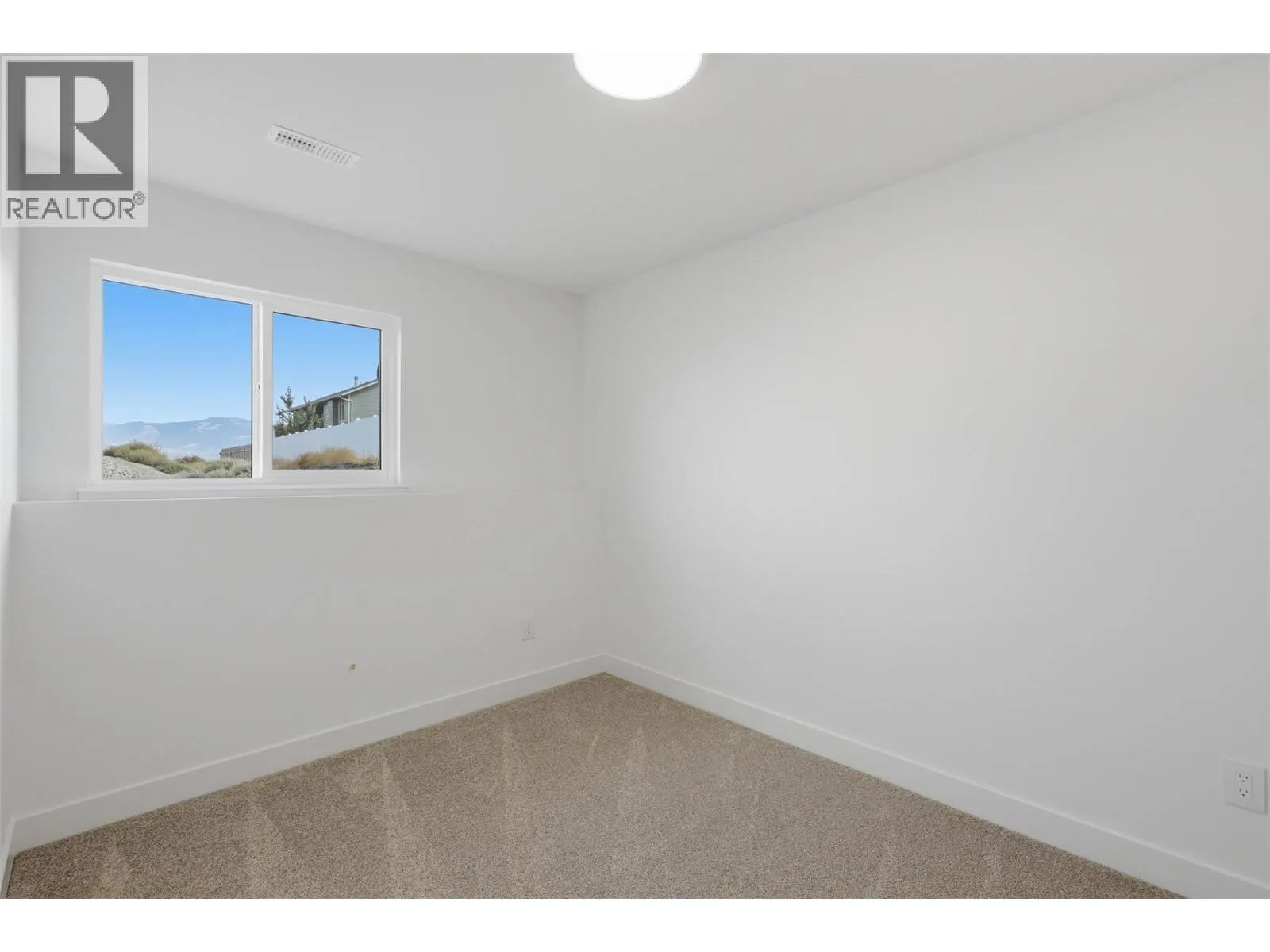 2050 Grasslands Boulevard Unit# 135