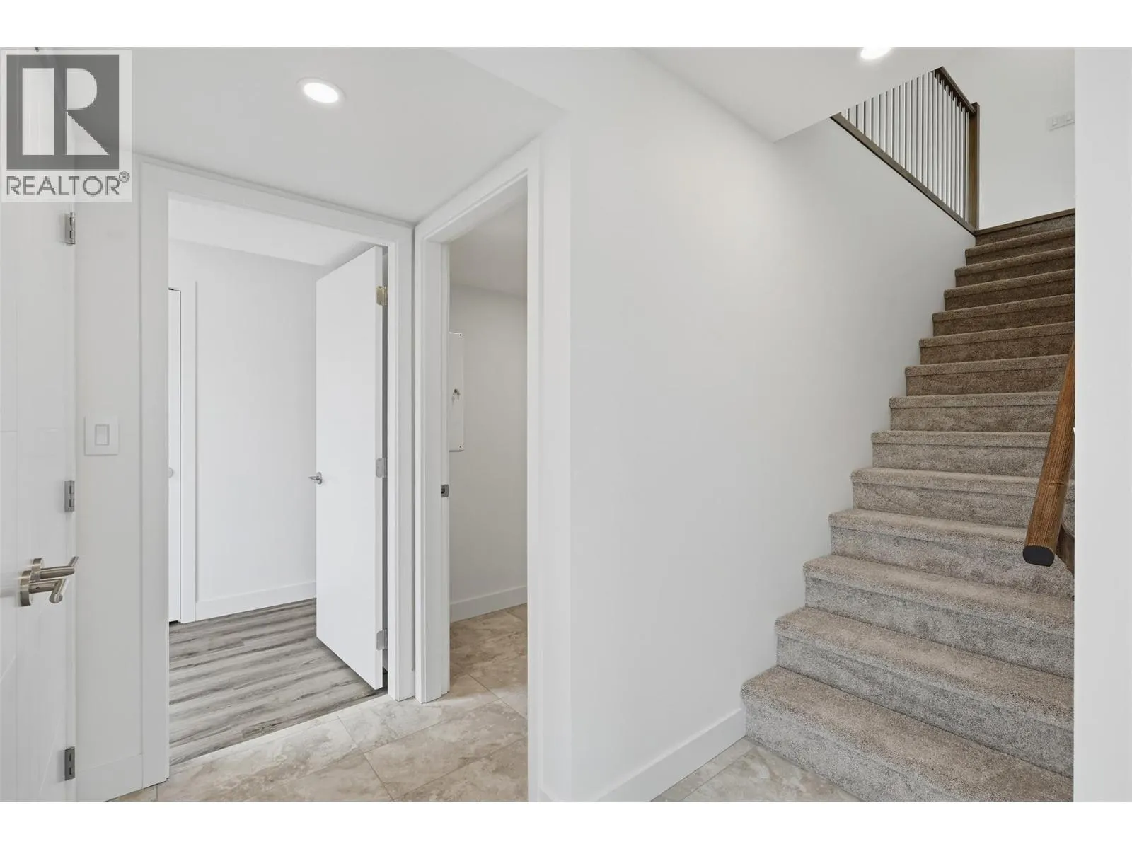2050 Grasslands Boulevard Unit# 135