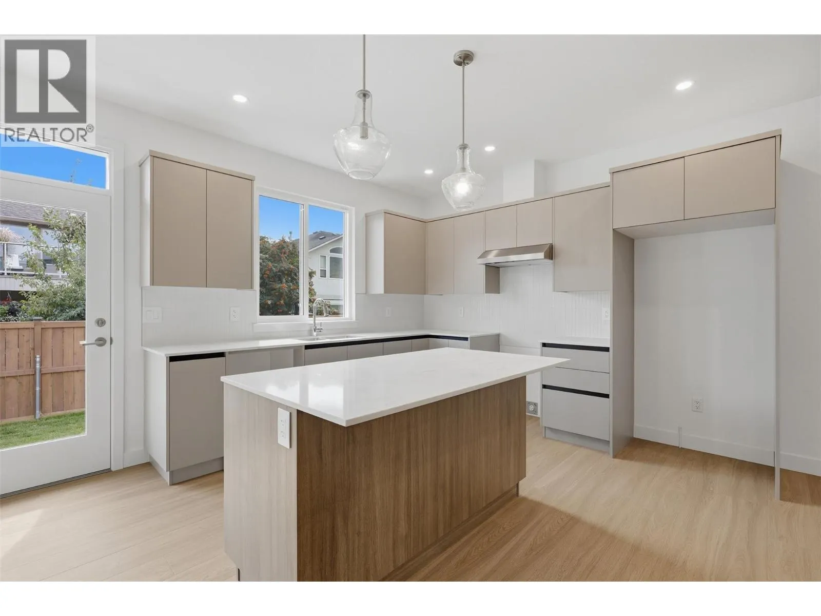 2050 Grasslands Boulevard Unit# 135
