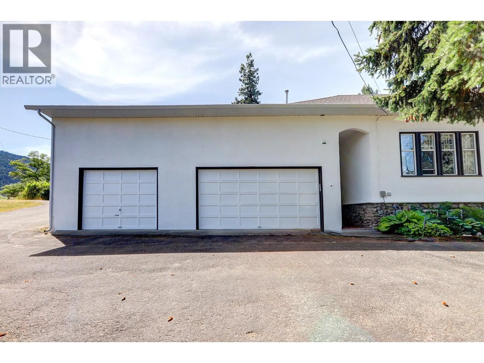 5482 Silver Star Road