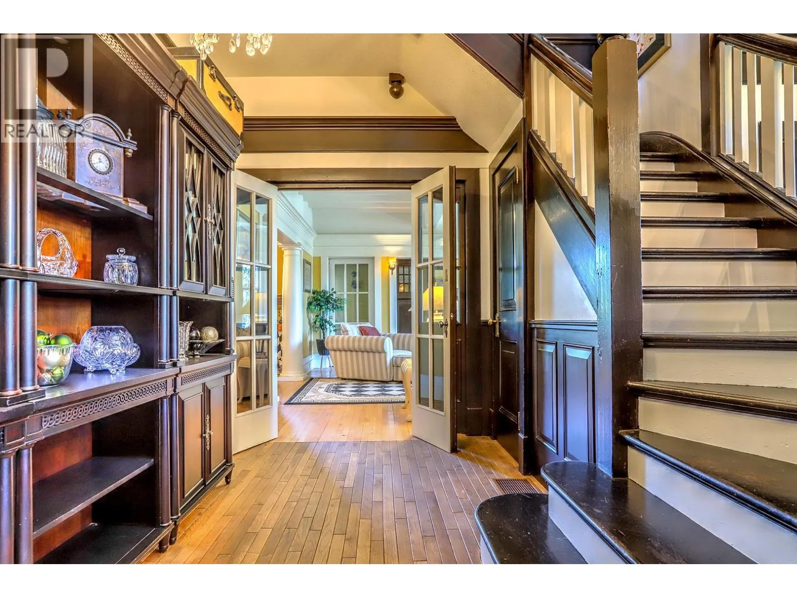 5482 Silver Star Road